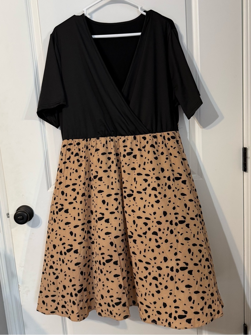 Neutral Colorblock Dalmatian Print Plus Size Dress